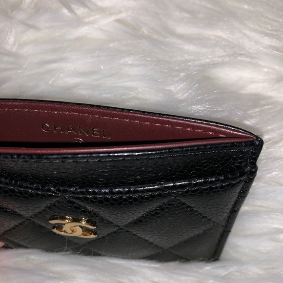 CHANEL Caviar Quilted CC Card Holder - Picture 4 of 5